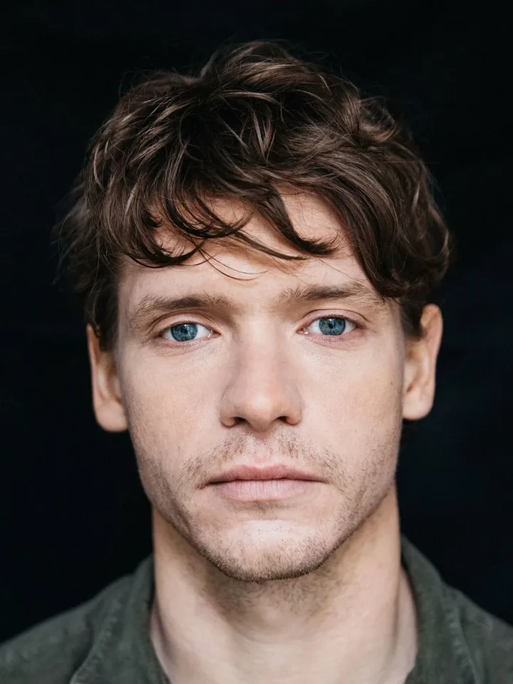 billy howle